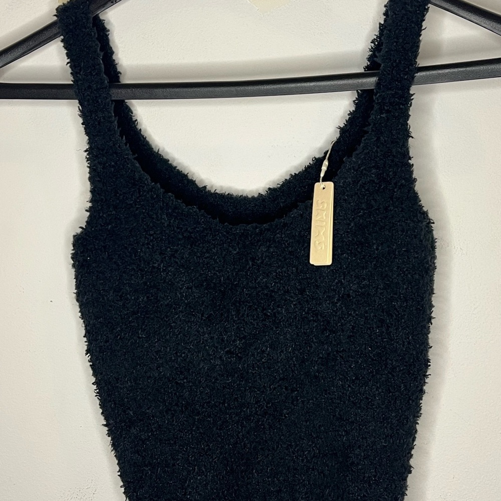 Skims Xtra small top